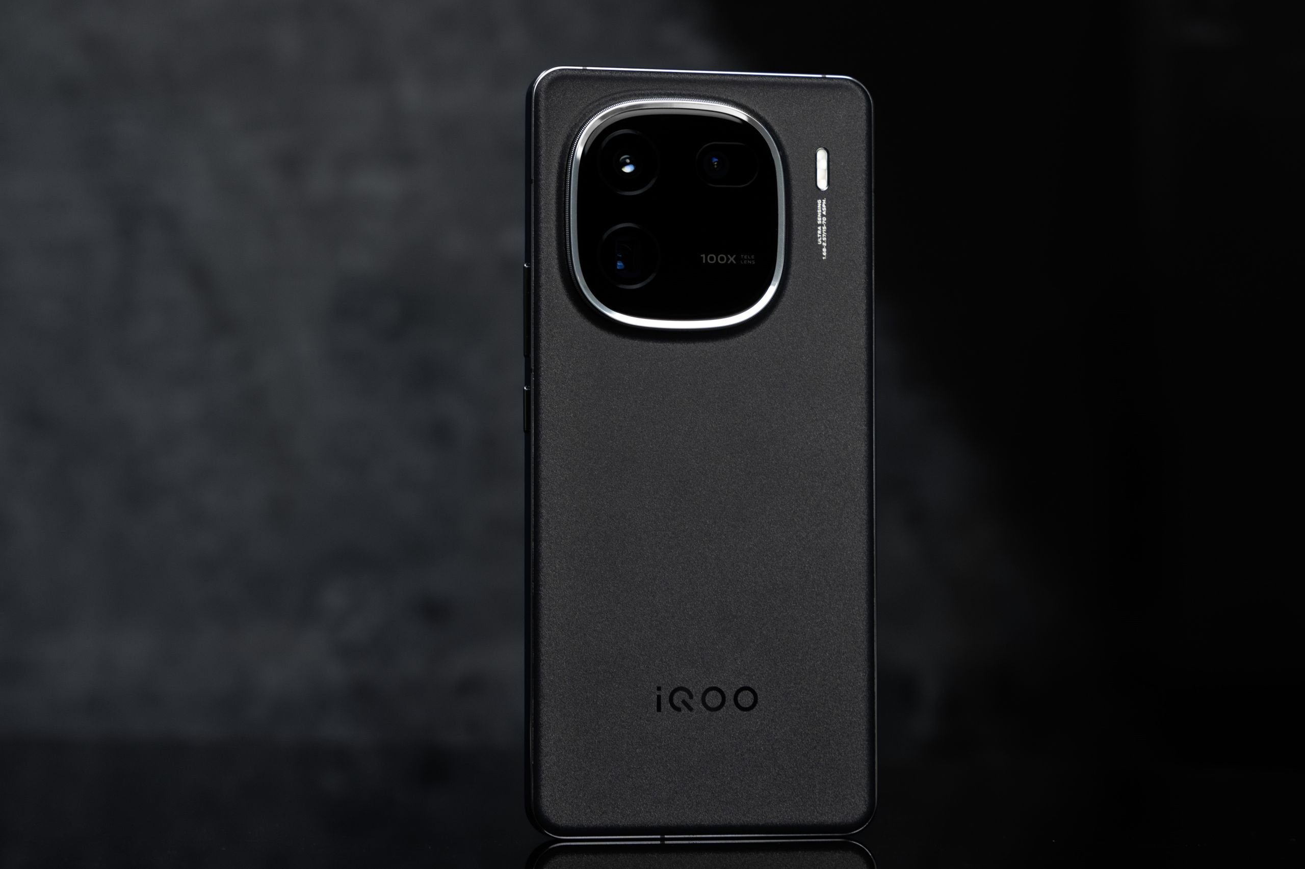 Vivo iQOO 12